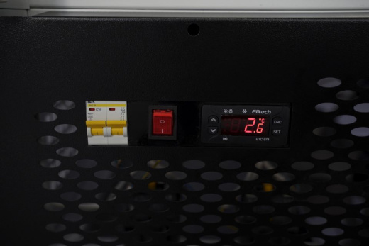 Холодильный шкаф Ангара 1000л. без канапе, глухой распашной (-6+6)